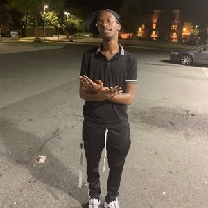 Meet your Posher, Dana